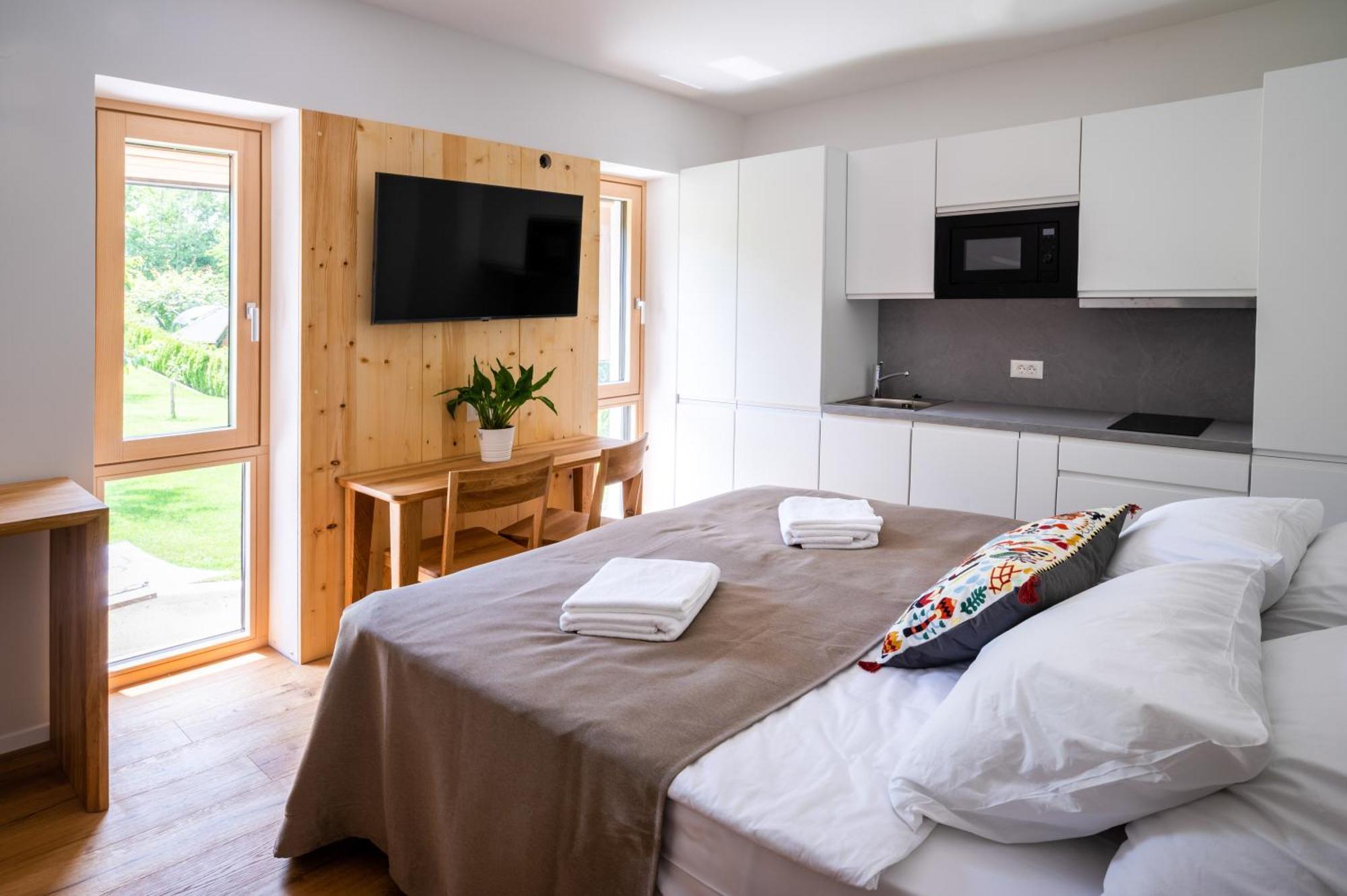 Lucka Bled Quiet Location, Free Bikes, Big Garden, Doctor Apartment Exterior photo