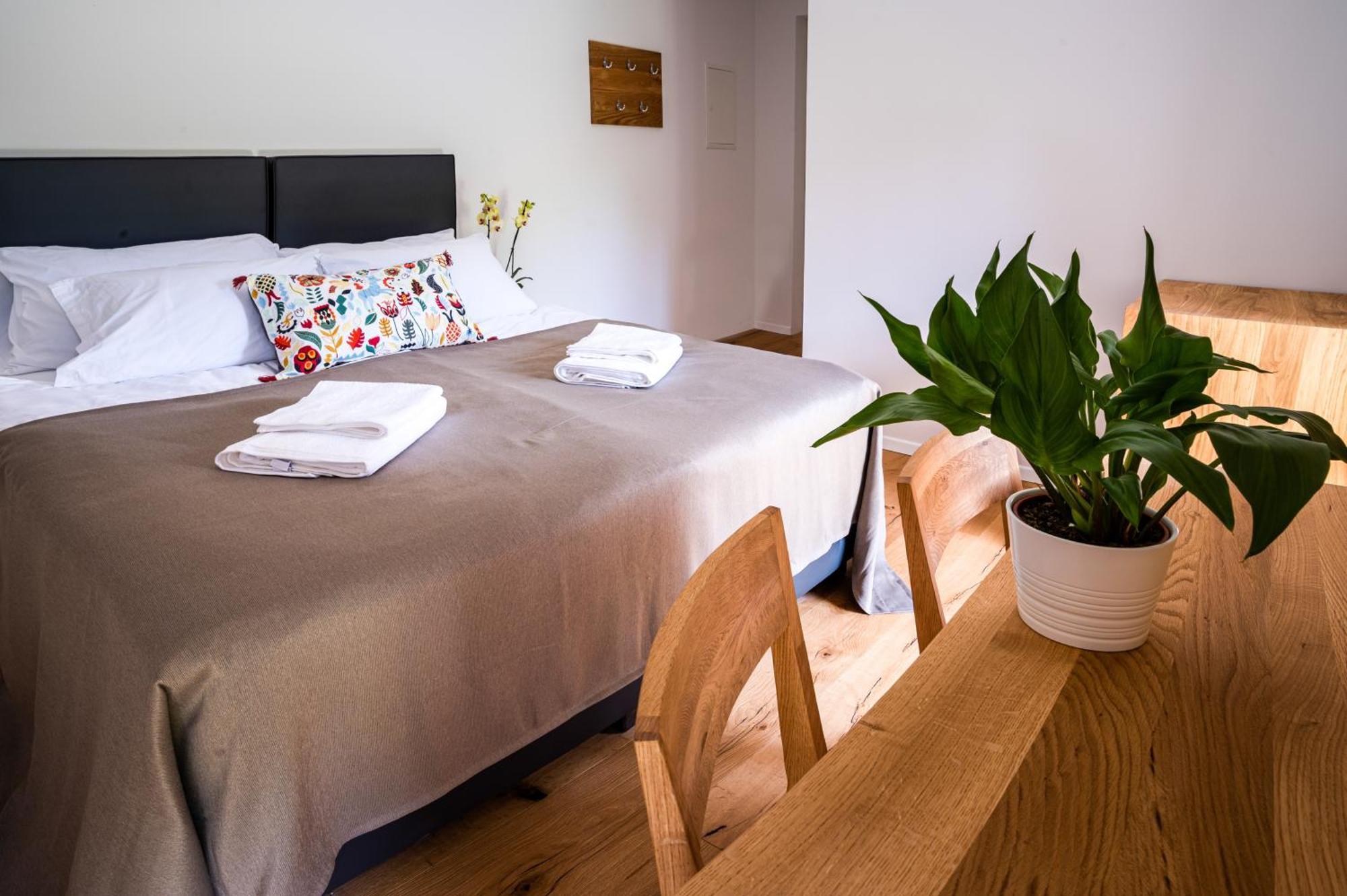 Lucka Bled Quiet Location, Free Bikes, Big Garden, Doctor Apartment Exterior photo