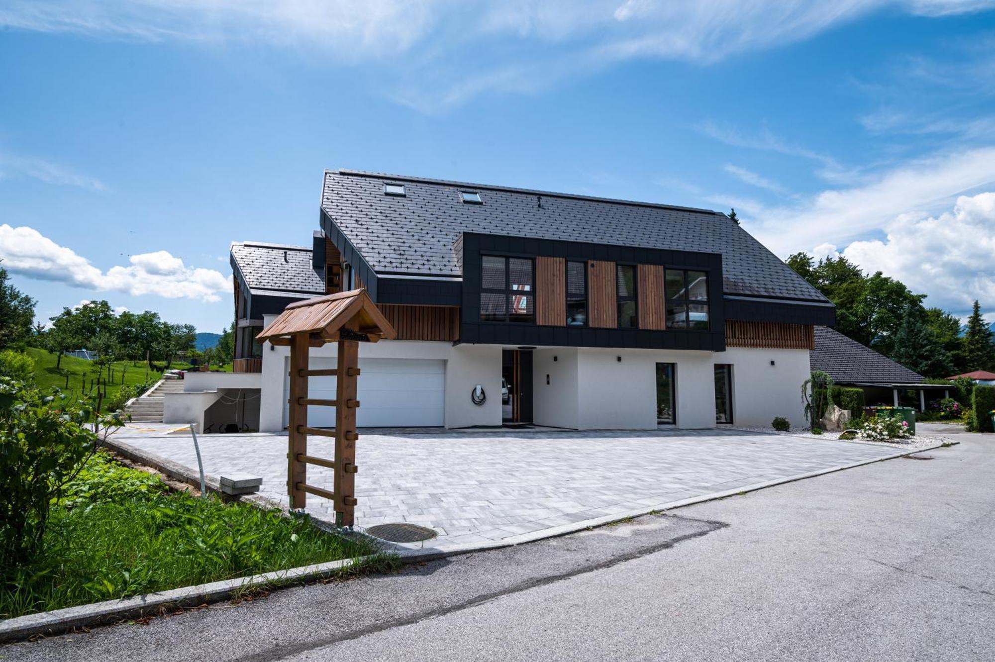 Lucka Bled Quiet Location, Free Bikes, Big Garden, Doctor Apartment Exterior photo