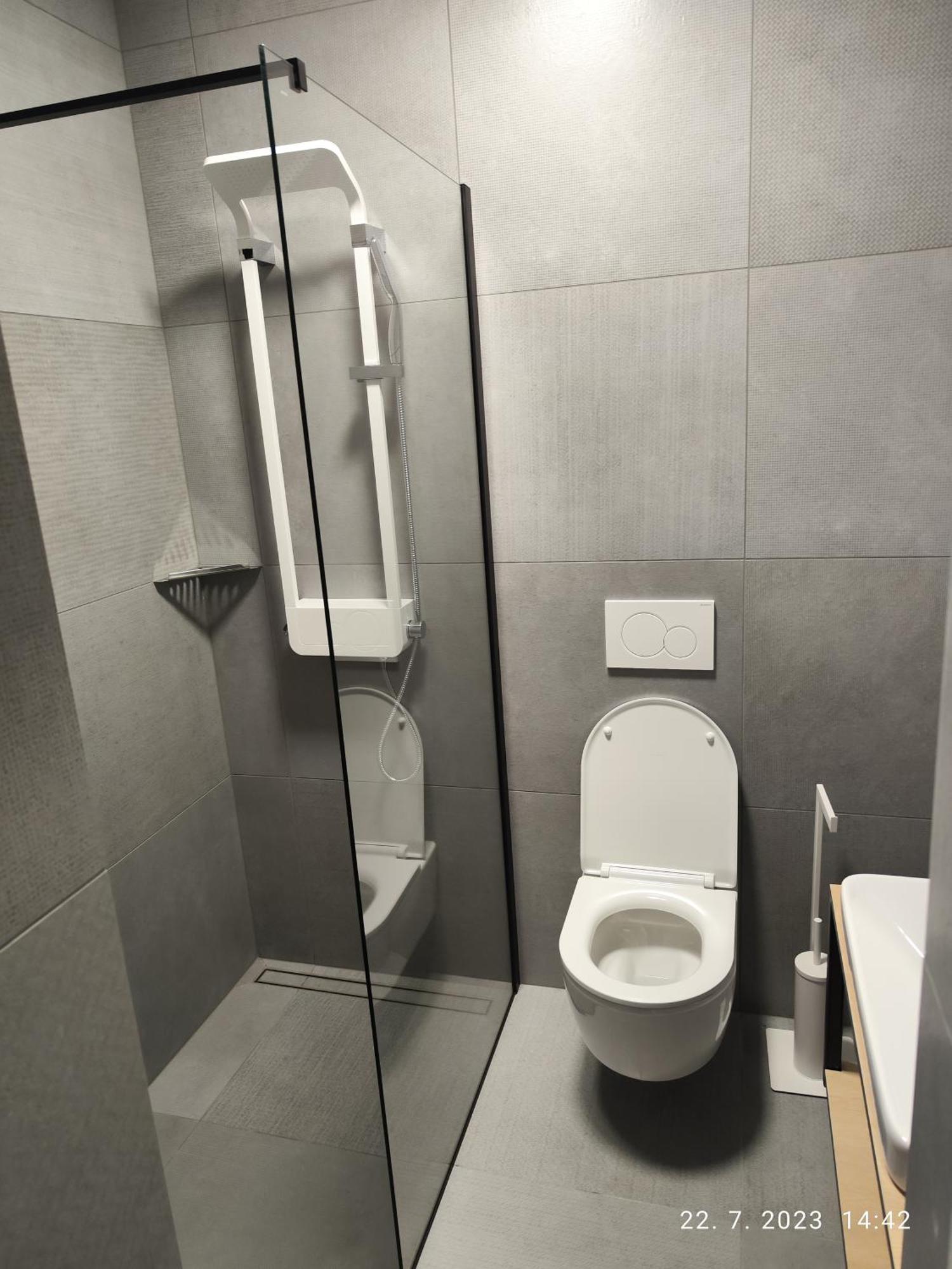 Lucka Bled Quiet Location, Free Bikes, Big Garden, Doctor Apartment Exterior photo