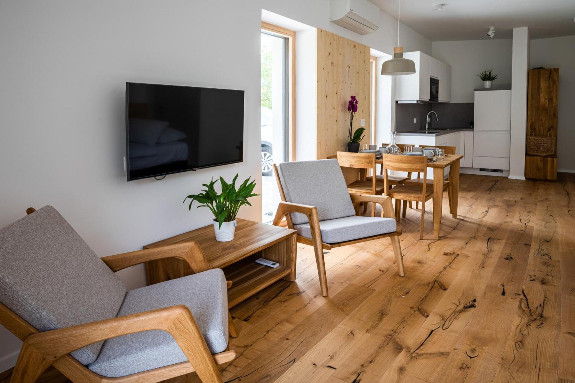 Lucka Bled Quiet Location, Free Bikes, Big Garden, Doctor Apartment Exterior photo